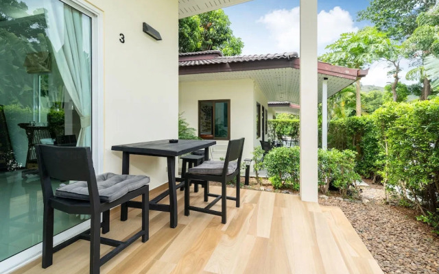 NaiHarn Private Oxavia Garden Bungalows