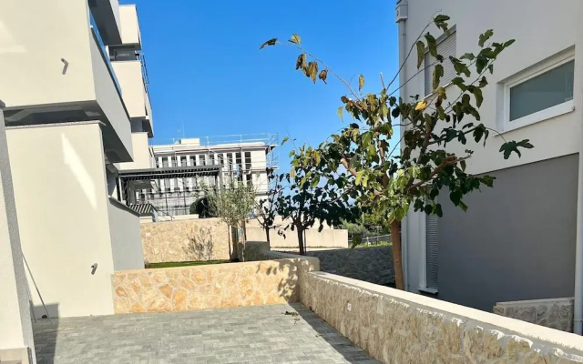 Salt & Stone-apartment with private pool