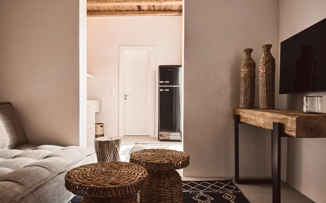 Serenity Suite Milos