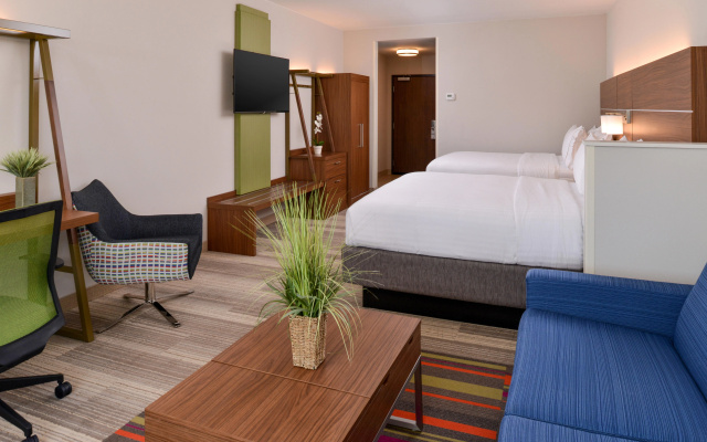 Holiday Inn Express & Suites Salem by IHG