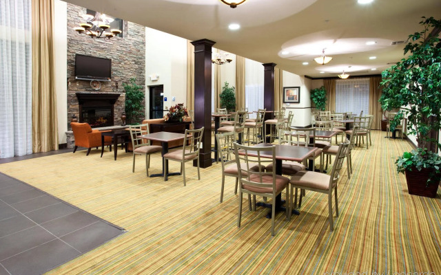 Holiday Inn Express Hotel & Suites Fresno South by IHG
