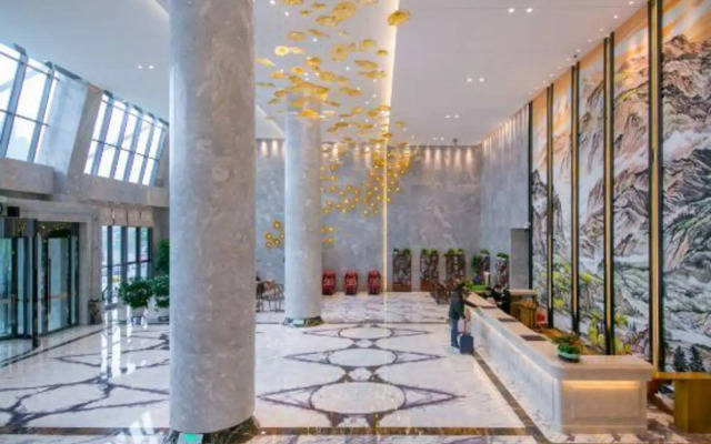 Vienna International Hotel (Wuhan Workers' Culture Palace Jiyuqiao Metro Station)