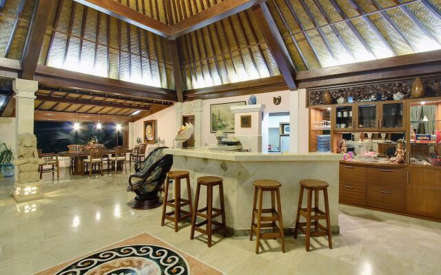 Senyum Villa - Uluwatu