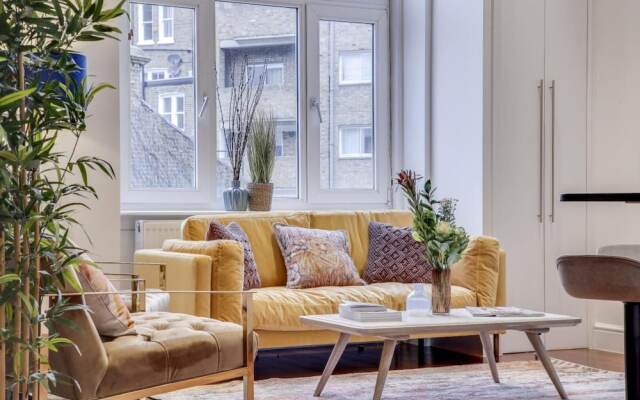 The Lexham Gardens Escape - Central 2BDR with Balcony