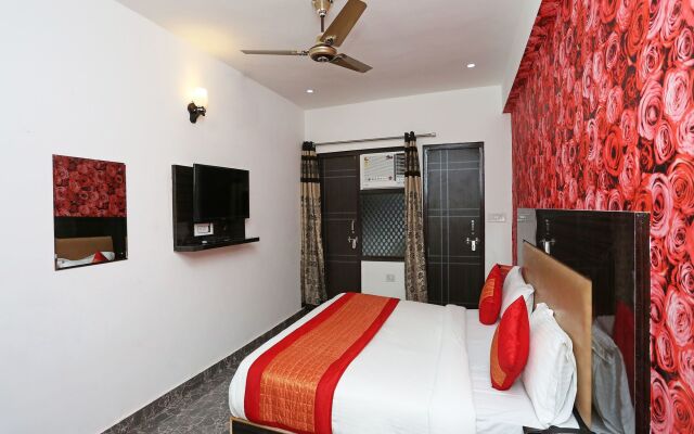 OYO 11405 Hotel Tej Palace