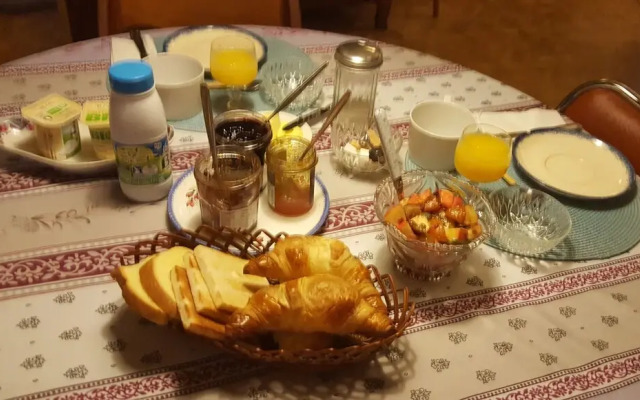 Dolphin's B&B