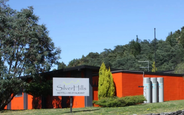 Silver Hills Motel