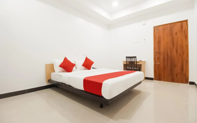 Super OYO Flagship 74485 Sakthi Grand