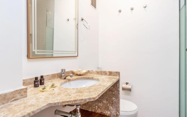 Duplex em Búzios com Suítes e Piscina | CLC 11