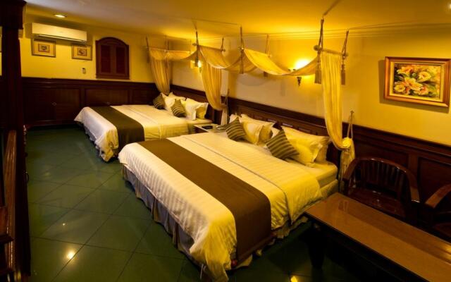 Park Nesia Royal Regal Hotel Jakarta - Mangga Besar