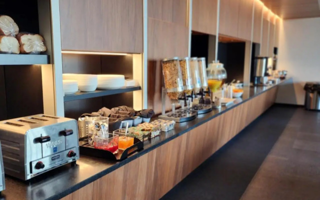Grand Times Hotel Laval - Centropolis