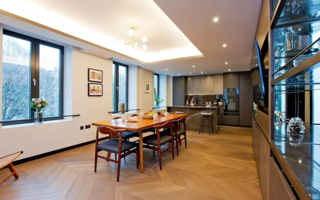 3-bed Deluxe Apt 205