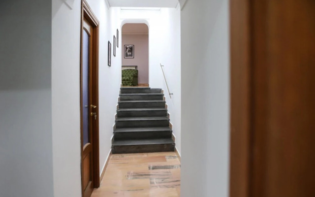 Modern Apartment at Piazza del Ges