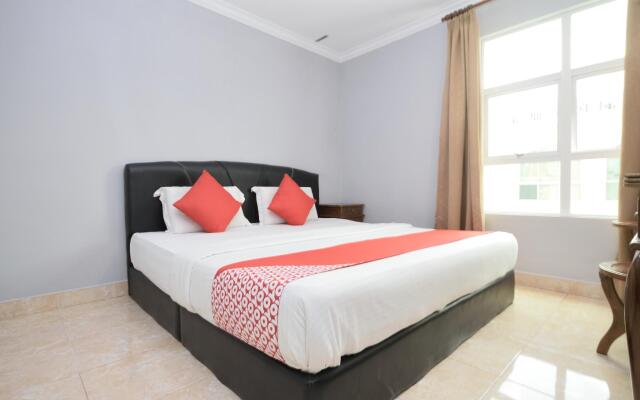 OYO 892 Hotel Grand Nadia