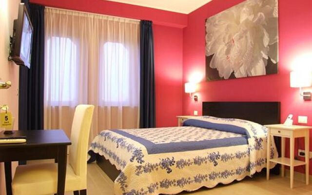 B&B Neapolis