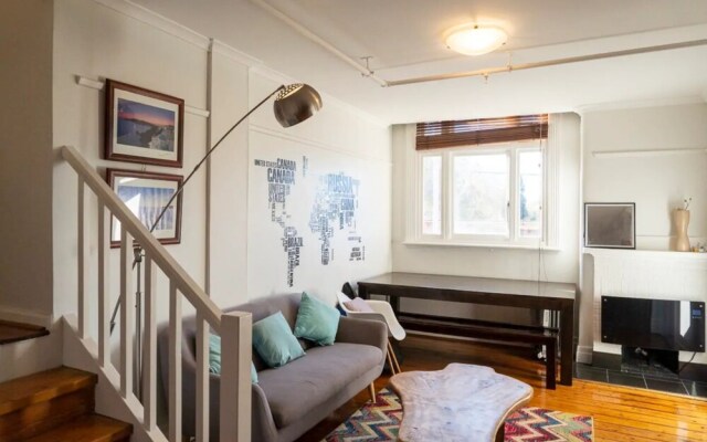 Delightful 3 Bedroom Apartment near Chapel Street in St Kilda