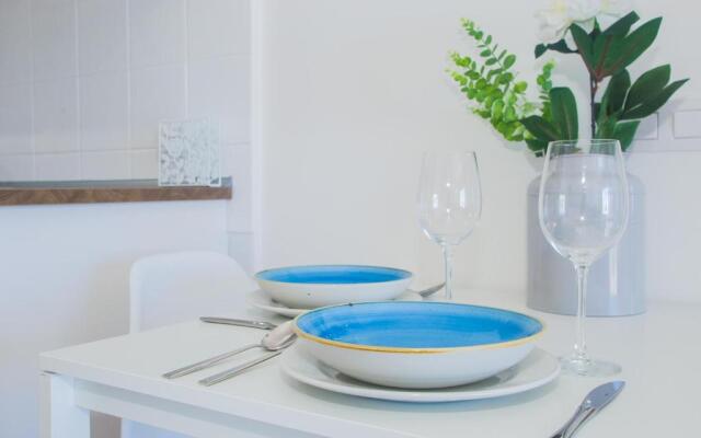 Flower Beach Suite 25