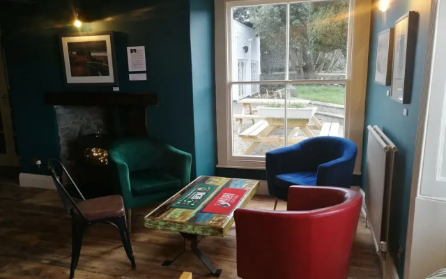 Feathers Hotel, Bar and Restaurant