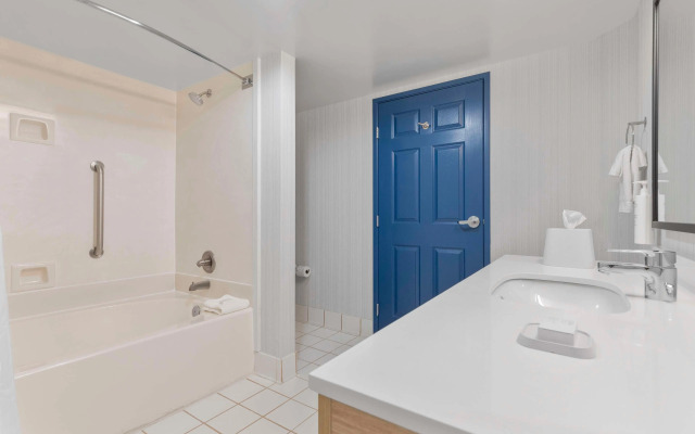 Spark by Hilton Greensboro