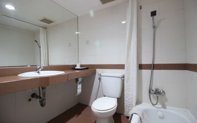 RedDoorz Premium @ Slamet Riyadi 2
