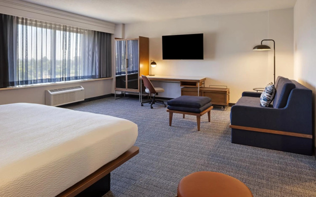 Courtyard by Marriott Baldwin Park