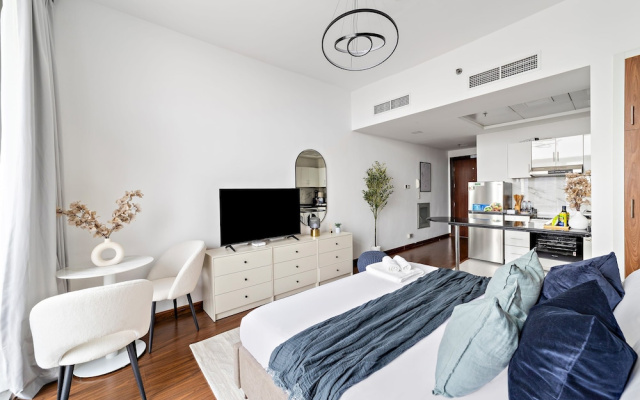Silkhaus Studio in Silicon Oasis City View