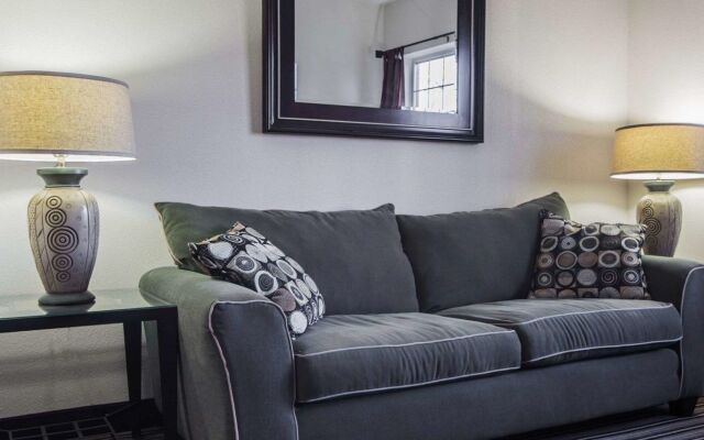 Candlewood Suites Charlotte - Arrowood by IHG