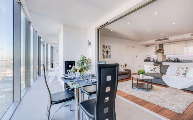 Kew Eye Apartments Kew