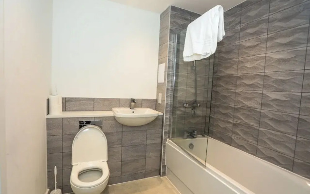 Exquisite One Bed Apartment