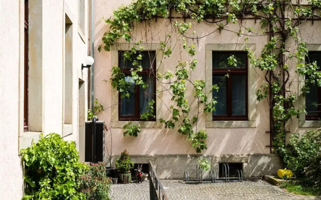 Pension an der Pillnitzer Schlossfaehre