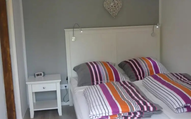 Cosy Holiday Home Near Beach