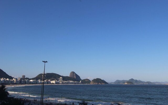 LinkHouse BeachFront Copacabana