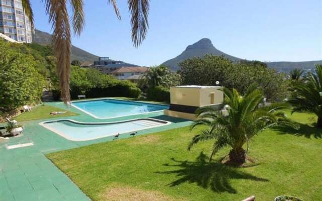 2 Bedroom Apartment in Vredehoek Towers