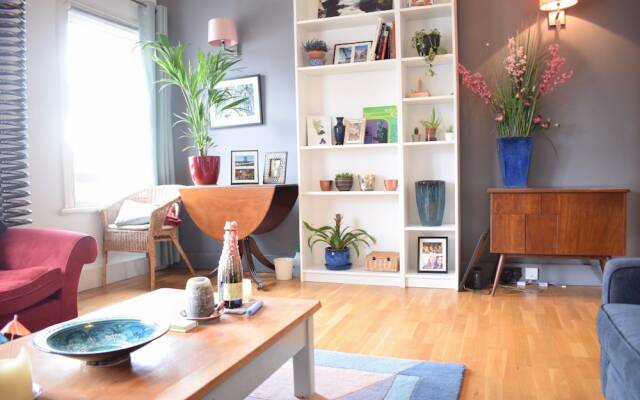 Stylish 2 Bedroom Apartment in Clapham