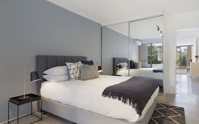 Central 1-bedroom Apartment With City Views – Guest Rooms – Sydney
