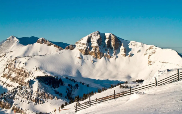 Timber Ridge by JHRL