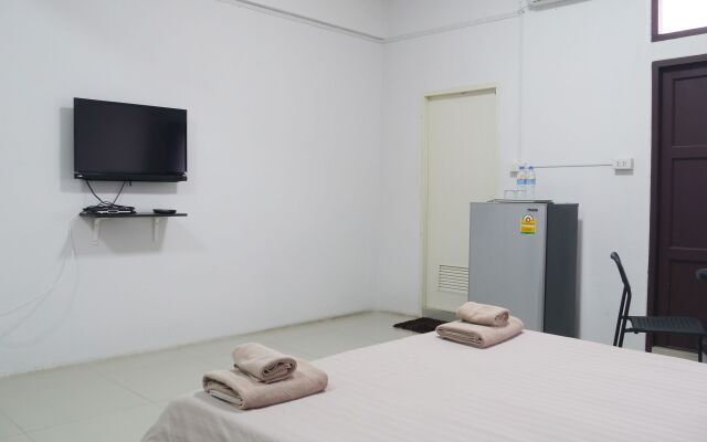 Baan Mai Guest House