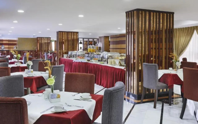Gateway Hotel