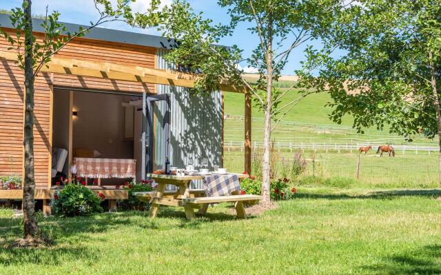Sunset Cabins at The Oaks Woodland Retreat