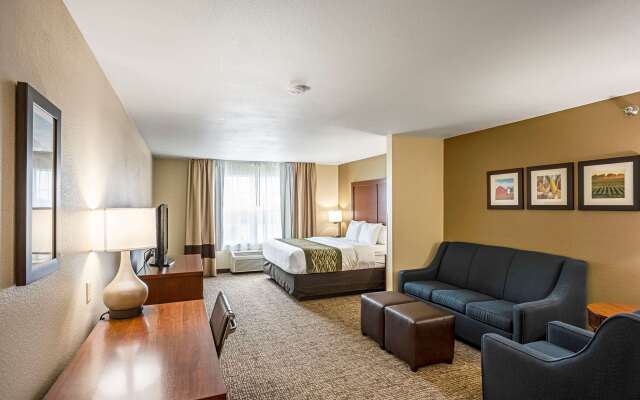 Comfort Inn & Suites Independence