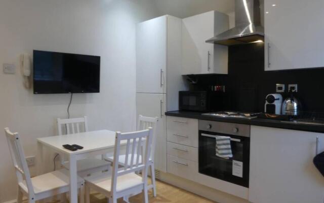 2 bedroom apartment Nr City Centre, Uni & Parks