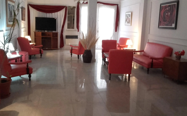 Hotel Manila 1