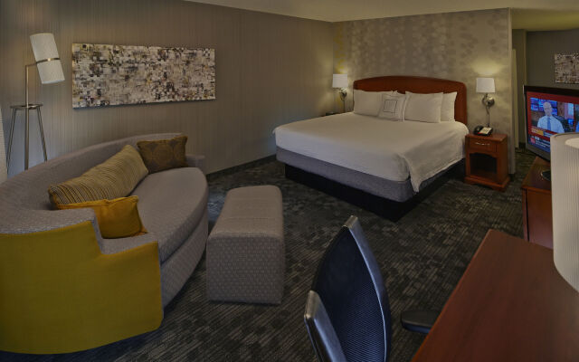 Courtyard by Marriott Providence Warwick