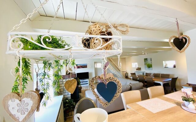 Spacious Holiday Home in Middelkerke near Belgian Coast