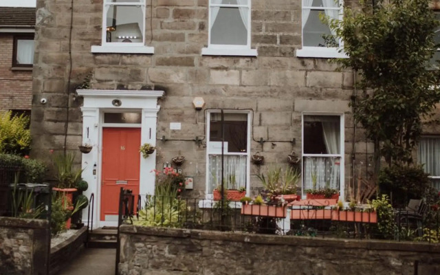 16 Pilrig Guest House