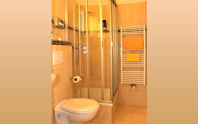 Hotel Expo Frankfurt City Centre