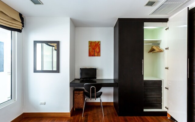 The Palms Kamala by Lofty