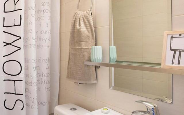 ATHENS Tower 2 BDRs / 2 BATHs luxury roof top residence