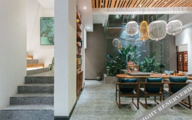 Tengchong Xitang Rehai Sulfur Hot Spring Boutique Lodge