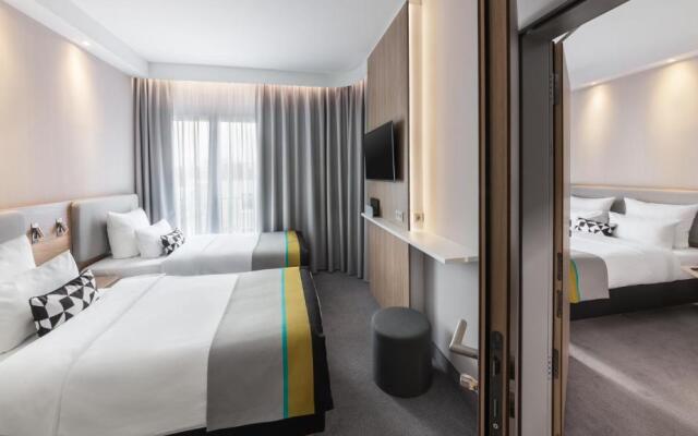 Holiday Inn Express Düsseldorf – Hauptbahnhof, an IHG Hotel